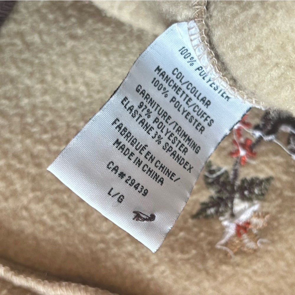 Cottagecore rustic embroidered fleece vest - Picture 11 of 11